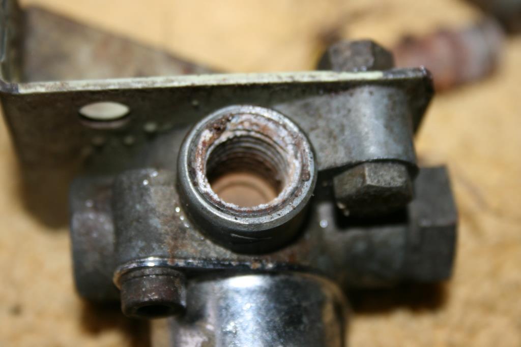 Nothahn oxidiert