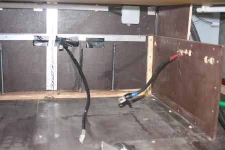 Batteriebänke komplett raus