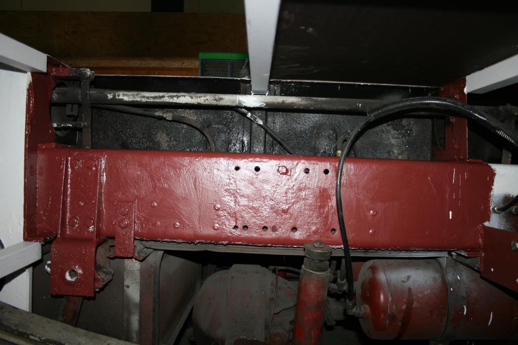 rahmen links rot lackiert